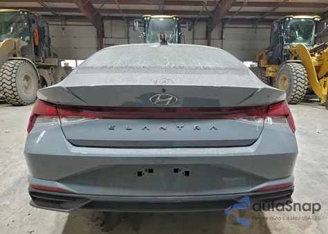 2023 Hyundai Elantra Sel z USA, uszkodzony, nr VIN KMHLM4AG8PU423993